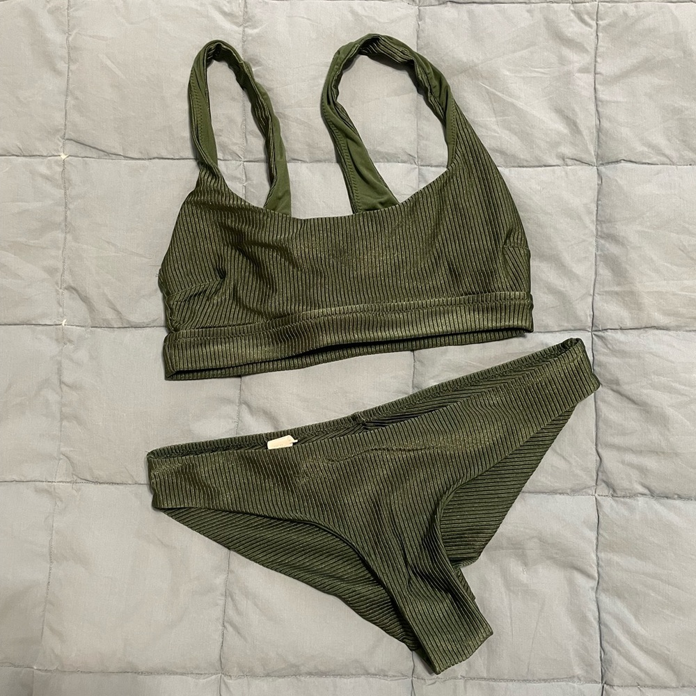 Aerie cheeky bikini. Size small. Emerald green.